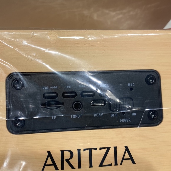 New Aritzia Bluetooth Music Speaker in Box⭐️⭐️⭐️⭐️ - Picture 7 of 15